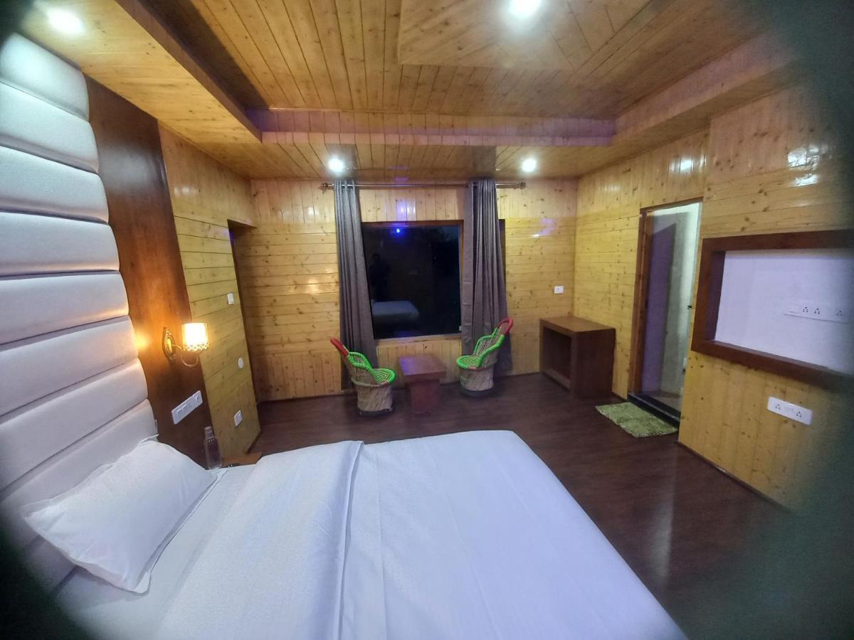 Humble Holiday Inn Kufri Simla Extérieur photo