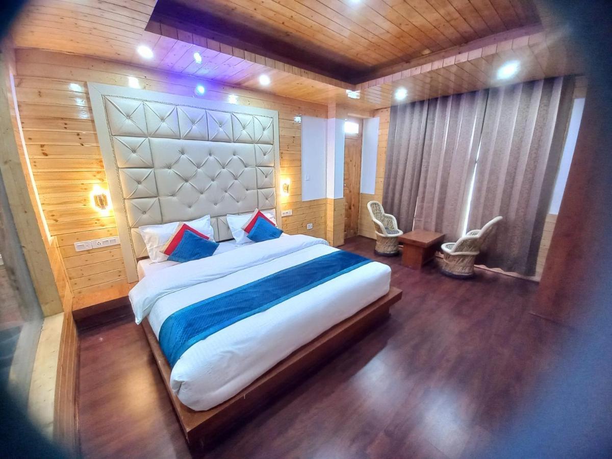 Humble Holiday Inn Kufri Simla Extérieur photo